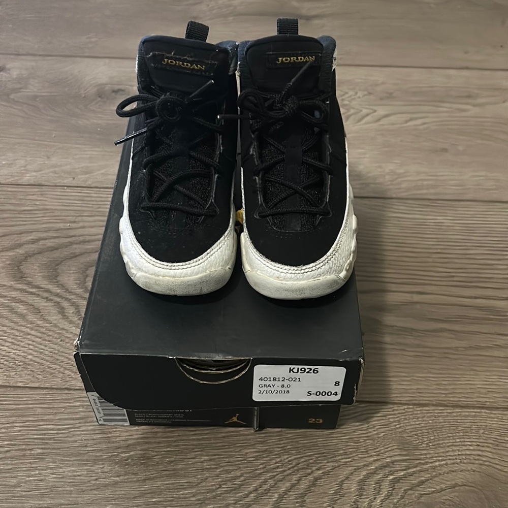 Air Jordan 9 Retro BT Size 8c Black & White